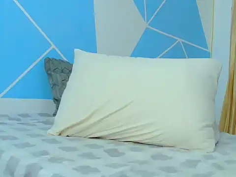 isabellaqueens online show from December 5, 2025, 9:12 pm