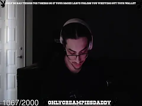Snapshot of onlycreampiesdaddy chatting on May 6, 2026, 5:28 pm onlycreampiesdaddy online show from May 6, 2026, 5:28 pm