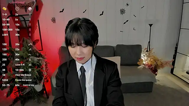 Snapshot of Erika_Kim chatting on October 30, 2025, 6:44 am Erika Kim online show from October 30, 2025, 6:44 am