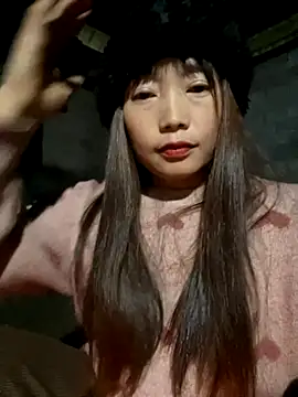 Maymay   online show from November 26, 2025, 9:53 am