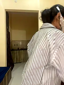 Snapshot of deepikaa_aroraa chatting on November 12, 2025, 10:52 am deepikaa aroraa online show from November 12, 2025, 10:52 am