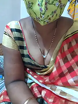 Snapshot of Best_Kannada_Couple chatting on November 10, 2025, 5:45 am Best Kannada Couple online show from November 10, 2025, 5:45 am