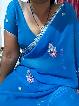 Snapshot of Best_Kannada_Couple chatting on October 15, 2025, 5:10 pm Best Kannada Couple online show from October 15, 2025, 5:10 pm