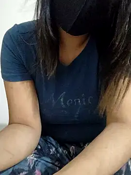 Snapshot of Tanha18 chatting on October 30, 2025, 9:22 pm Tanha18 online show from October 30, 2025, 9:22 pm