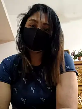 Snapshot of Tanha18 chatting on October 16, 2025, 8:44 am Tanha18 online show from October 16, 2025, 8:44 am