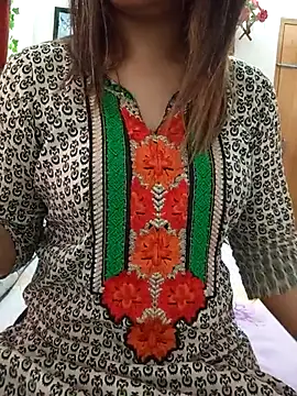 Tanha18 online show from June 10, 2026, 5:41 am