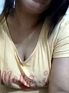 Snapshot of Tanha18 chatting on October 25, 2025, 12:39 pm Tanha18 online show from October 25, 2025, 12:39 pm