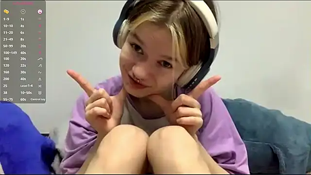 Snapshot of LorRebak chatting on November 25, 2025, 12:16 pm LorRebak online show from November 25, 2025, 12:16 pm