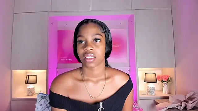 Snapshot of MaraBaker chatting on November 30, 2025, 12:39 pm MaraBaker online show from November 30, 2025, 12:39 pm