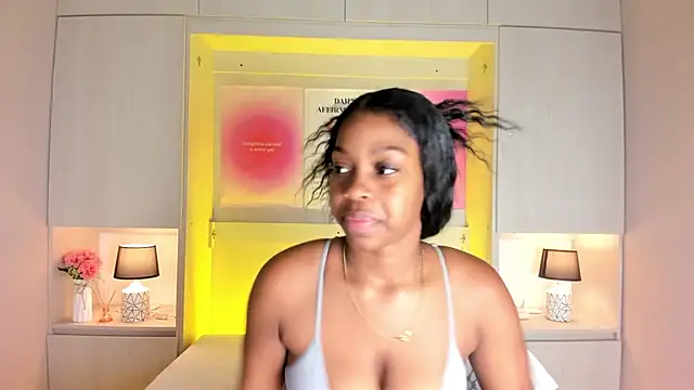 Snapshot of MaraBaker chatting on November 19, 2025, 12:05 pm MaraBaker online show from November 19, 2025, 12:05 pm