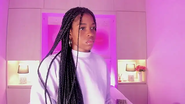 Snapshot of MaraBaker chatting on October 17, 2025, 11:56 am MaraBaker online show from October 17, 2025, 11:56 am