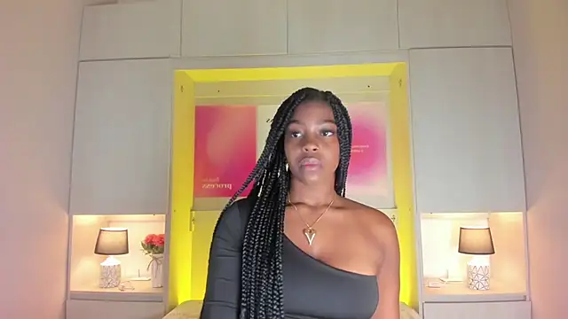 Snapshot of MaraBaker chatting on December 15, 2025, 7:52 pm MaraBaker online show from December 15, 2025, 7:52 pm