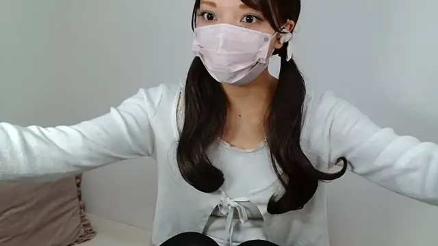 Snapshot of Ichikachan chatting on October 25, 2025, 2:22 am Ichikachan online show from October 25, 2025, 2:22 am