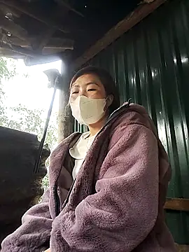 xixibabi online show from December 3, 2025, 3:51 am