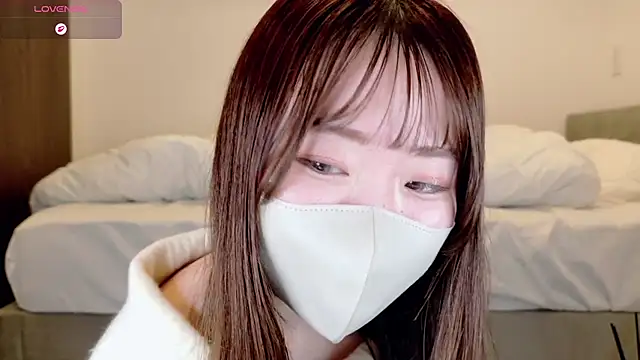Snapshot of yura_ra_ra chatting on June 5, 2026, 1:17 pm yura ra ra online show from June 5, 2026, 1:17 pm