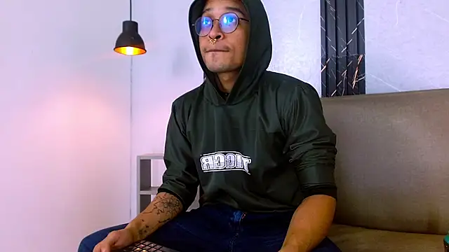 Snapshot of Jayden_Morris chatting on December 5, 2025, 4:05 pm Jayden Morris online show from December 5, 2025, 4:05 pm