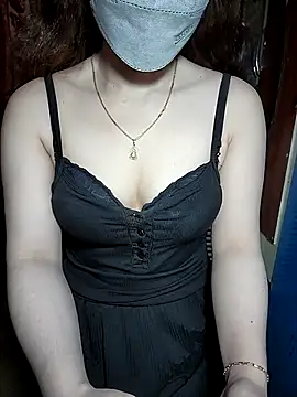 Snapshot of LeanaLy chatting on October 21, 2025, 2:00 am LeanaLy online show from October 21, 2025, 2:00 am