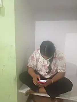 Snapshot of PG_girl_12th chatting on November 5, 2025, 4:10 pm PG girl 12th online show from November 5, 2025, 4:10 pm