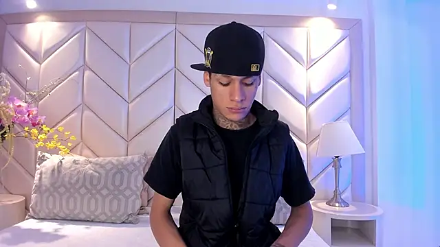 GaelCarter online show from November 15, 2025, 4:05 am