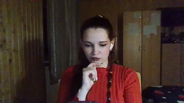AmeliieLaFleur online show from May 1, 2026, 8:36 pm