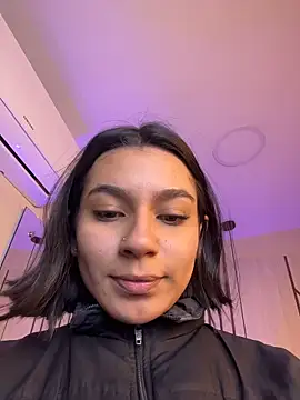 AlyssaRay online show from April 10, 2026, 12:56 pm
