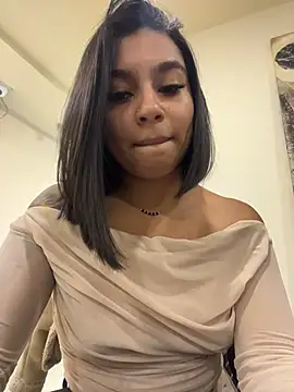 Snapshot of AlyssaRay chatting on June 12, 2026, 1:53 pm AlyssaRay online show from June 12, 2026, 1:53 pm