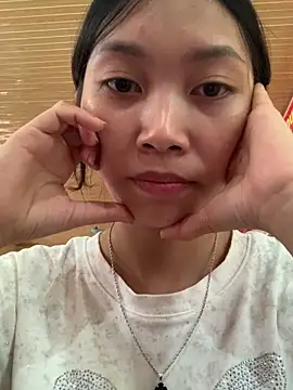 linh-lan1 online show from November 11, 2025, 3:34 am