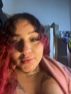 Snapshot of atennea_diiossa chatting on November 12, 2025, 1:32 am atennea diiossa online show from November 12, 2025, 1:32 am