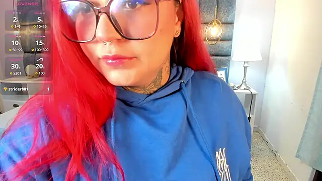 Snapshot of atennea_diiossa chatting on October 31, 2025, 11:51 am atennea diiossa online show from October 31, 2025, 11:51 am