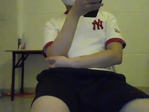 Snapshot of gande_003 chatting on October 13, 2025, 6:20 pm gande 003 online show from October 13, 2025, 6:20 pm