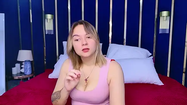 Snapshot of Dana_Beck chatting on December 4, 2025, 8:41 pm Dana Beck online show from December 4, 2025, 8:41 pm