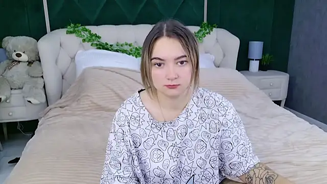 Snapshot of Dana_Beck chatting on November 25, 2025, 8:53 pm Dana Beck online show from November 25, 2025, 8:53 pm