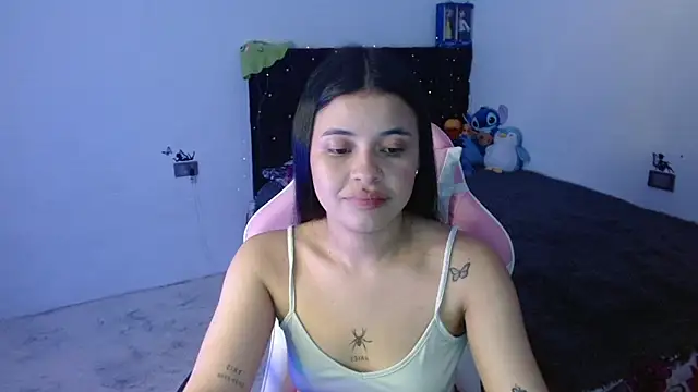 Megan ve online show from December 17, 2025, 2:05 am