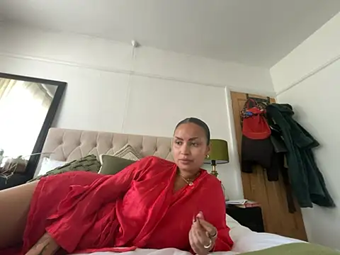 sexygoddessjessy online show from May 7, 2026, 12:30 pm