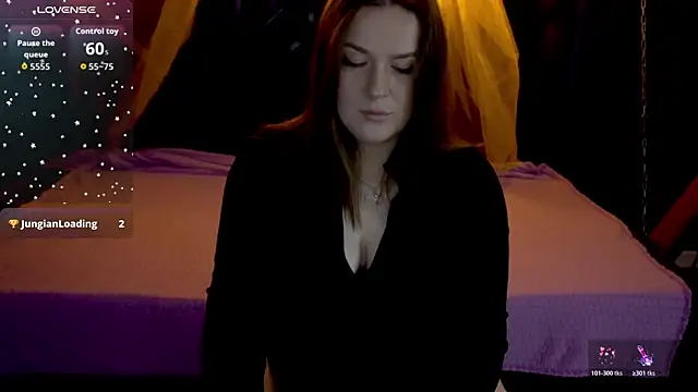 Snapshot of AliceOfWondersS chatting on November 5, 2025, 7:44 am AliceOfWondersS online show from November 5, 2025, 7:44 am