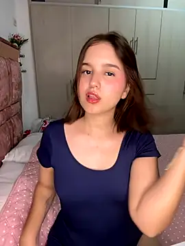 Snapshot of MIACUTEE_ chatting on November 21, 2025, 6:23 am MIACUTEE online show from November 21, 2025, 6:23 am