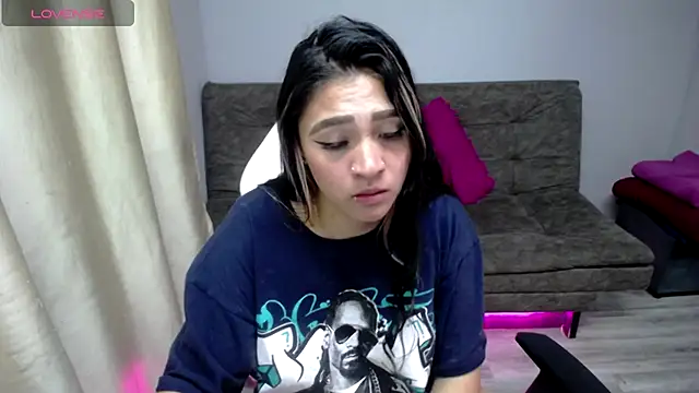 Reichell Princess online show from October 15, 2025, 7:38 am