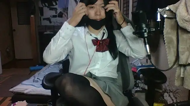 Snapshot of harinyanxxx chatting on October 15, 2025, 7:44 pm harinyanxxx online show from October 15, 2025, 7:44 pm