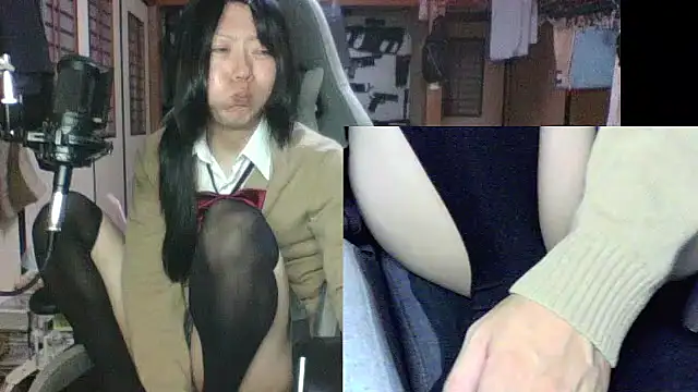 Snapshot of harinyanxxx chatting on November 23, 2025, 5:01 pm harinyanxxx online show from November 23, 2025, 5:01 pm