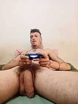 RuivoDotado24cm online show from October 20, 2025, 3:23 pm