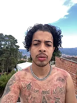 Sweett pain online show from October 25, 2025, 8:31 pm