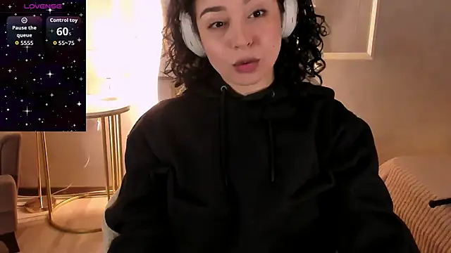 Snapshot of Aisha_Goldstein chatting on February 6, 2026, 6:31 am Aisha Goldstein online show from February 6, 2026, 6:31 am