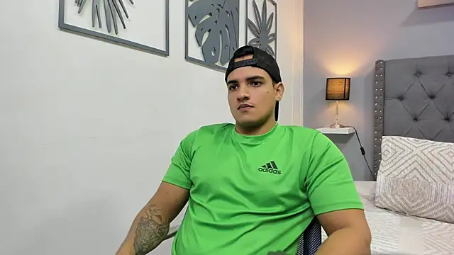 violeta and maxx online show from December 1, 2025, 11:49 pm