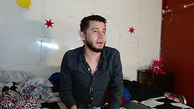 Snapshot of picante70_ chatting on December 1, 2025, 11:22 am picante70 online show from December 1, 2025, 11:22 am