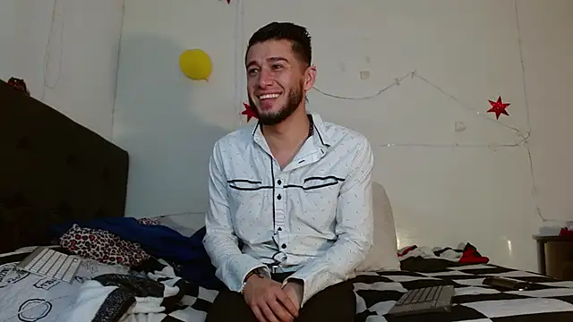 Snapshot of picante70_ chatting on November 24, 2025, 11:10 am picante70 online show from November 24, 2025, 11:10 am