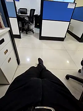 crawlerdrill online show from January 15, 2026, 7:01 am