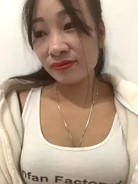 Snapshot of Linh_sexyy chatting on November 16, 2025, 9:19 pm Linh sexyy online show from November 16, 2025, 9:19 pm