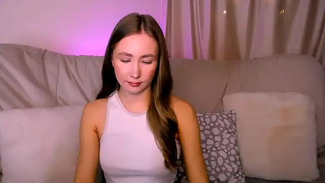 Snapshot of EllyColins chatting on March 6, 2026, 3:23 am EllyColins online show from March 6, 2026, 3:23 am