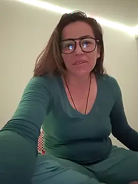 Snapshot of Lui_Fer01 chatting on March 5, 2026, 6:43 am Lui Fer01 online show from March 5, 2026, 6:43 am