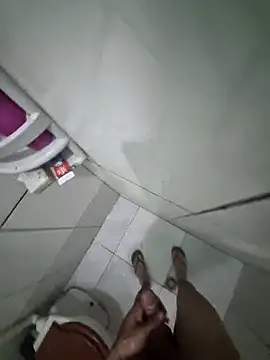 Snapshot of magrelo10 chatting on November 24, 2025, 11:10 am magrelo10 online show from November 24, 2025, 11:10 am